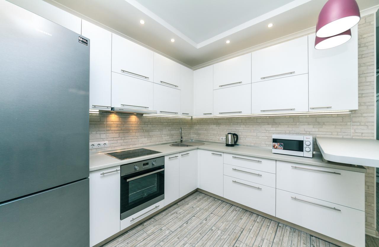 Flatrent Drahomanova 2A Kyiv Exterior foto