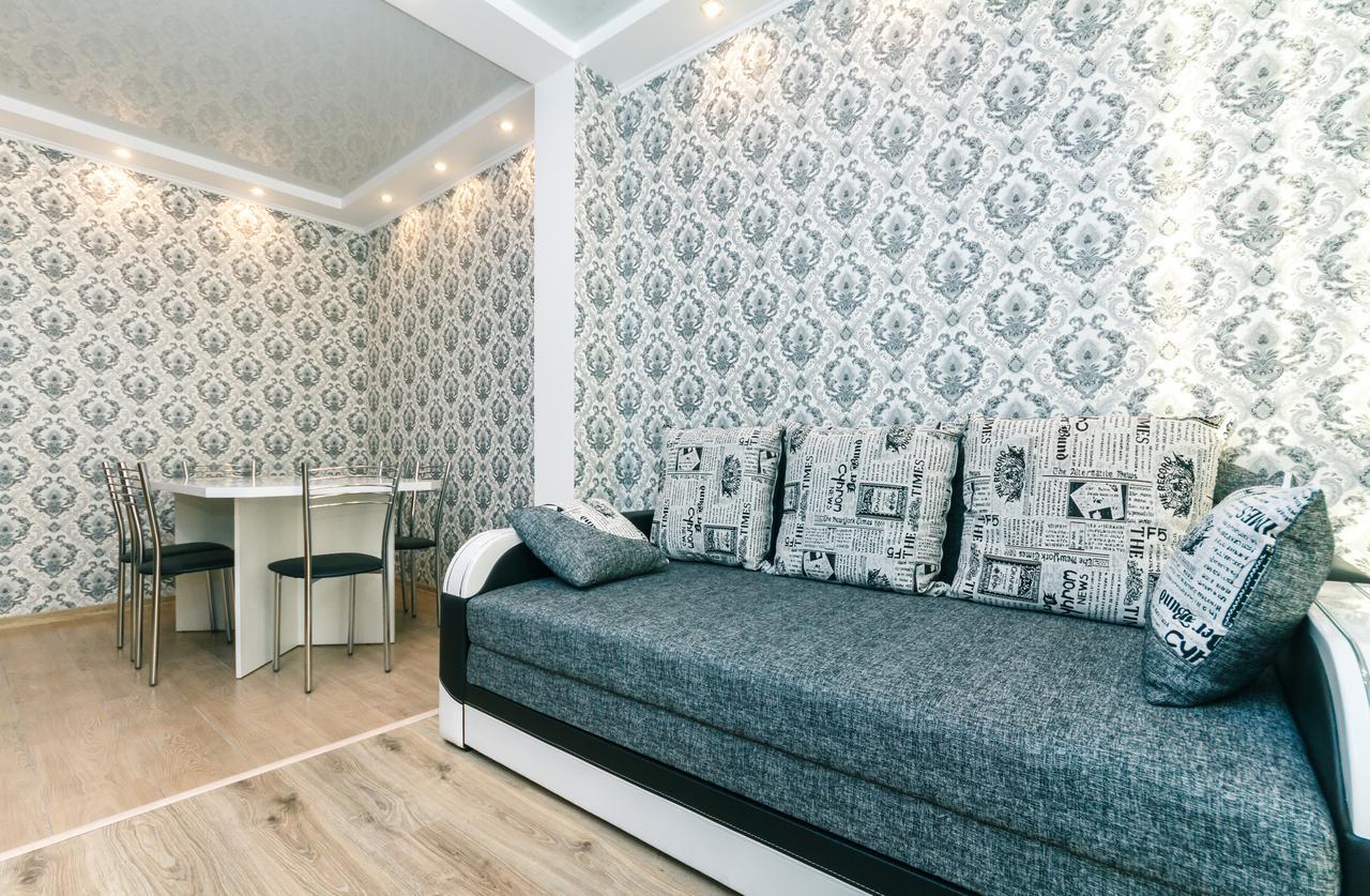 Flatrent Drahomanova 2A Kyiv Exterior foto