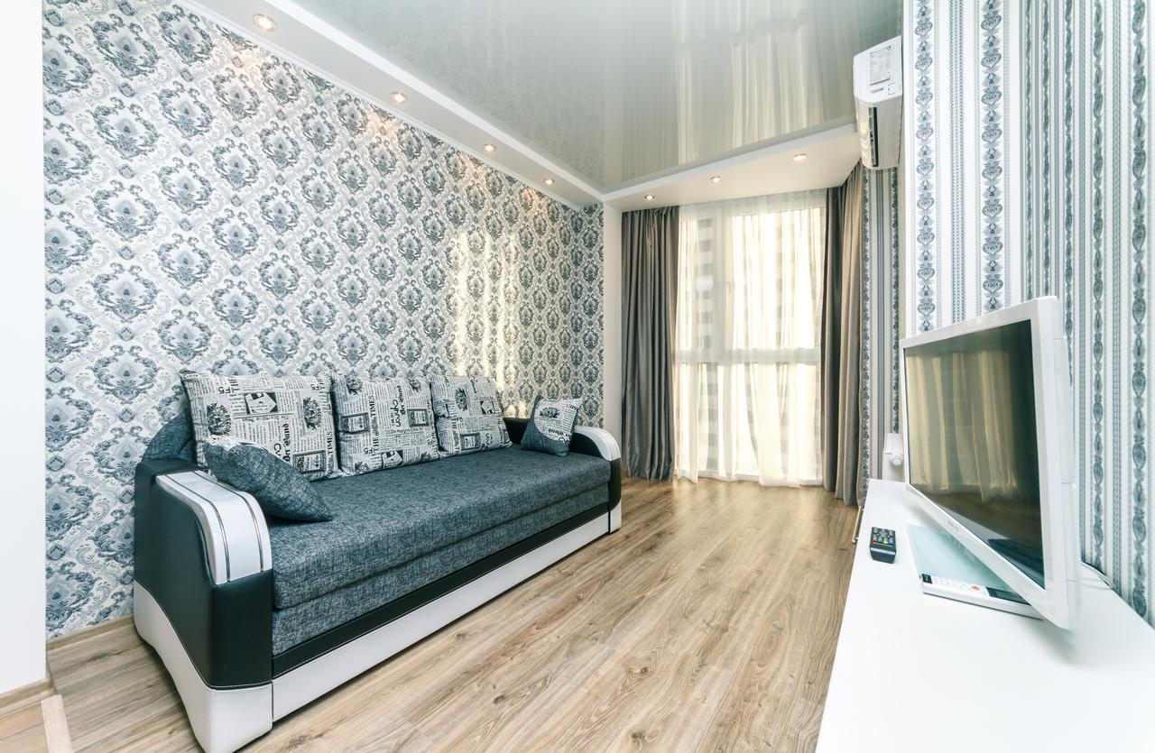 Flatrent Drahomanova 2A Kyiv Exterior foto