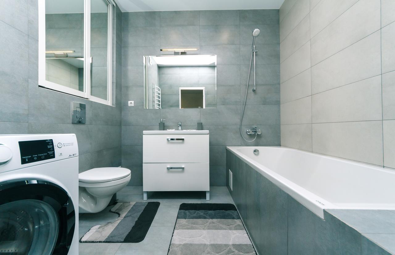 Flatrent Drahomanova 2A Kyiv Exterior foto